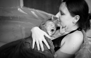 Looking Into Underwater Childbirth? 240 F 386510406 p7lHgL21WrtkNQFz